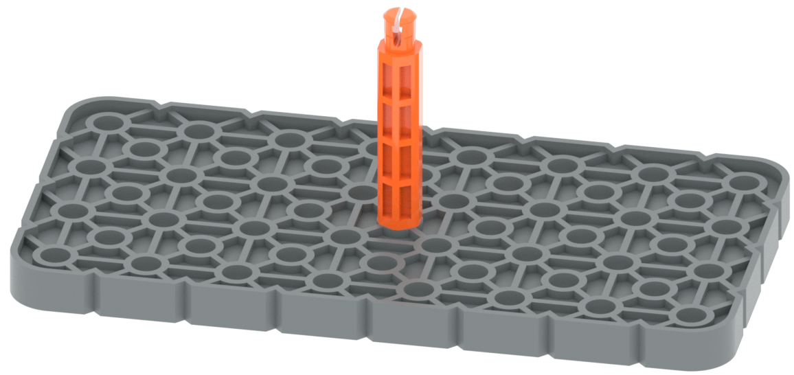 VEX GO किट घटकों से निर्मित ध्वजस्तंभ आधार, जिसमें एक ग्रे प्लेट से जुड़ा एक नारंगी स्टैंडऑफ है, जो STEM गतिविधि में छात्रों के लिए एक उदाहरण निर्माण का प्रदर्शन करता है।